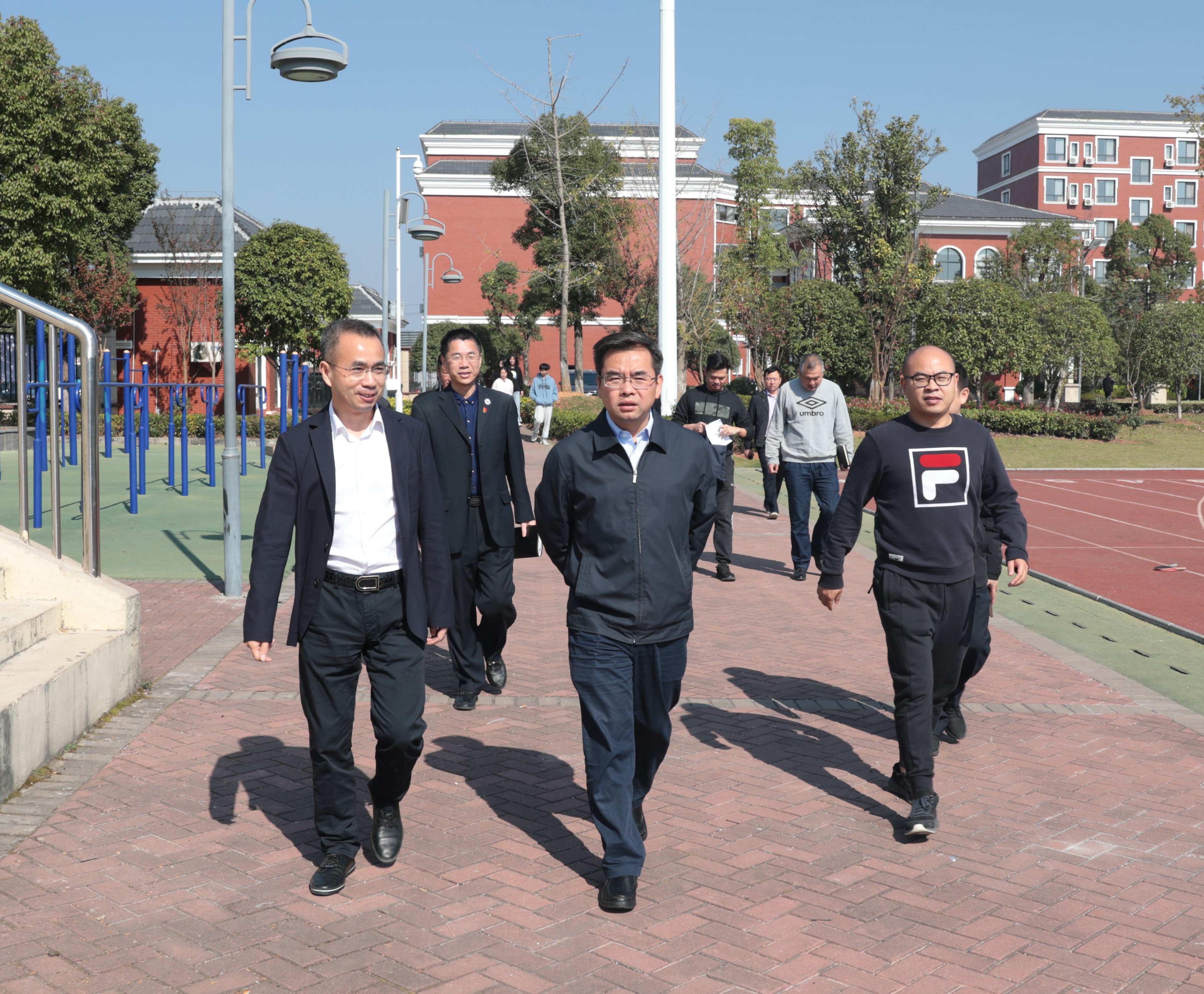 經開區黨工委書記張俊蒞臨宜春昌黎實驗學校考察調研